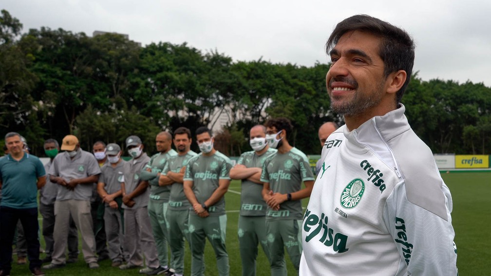 palmeiras funcionarios