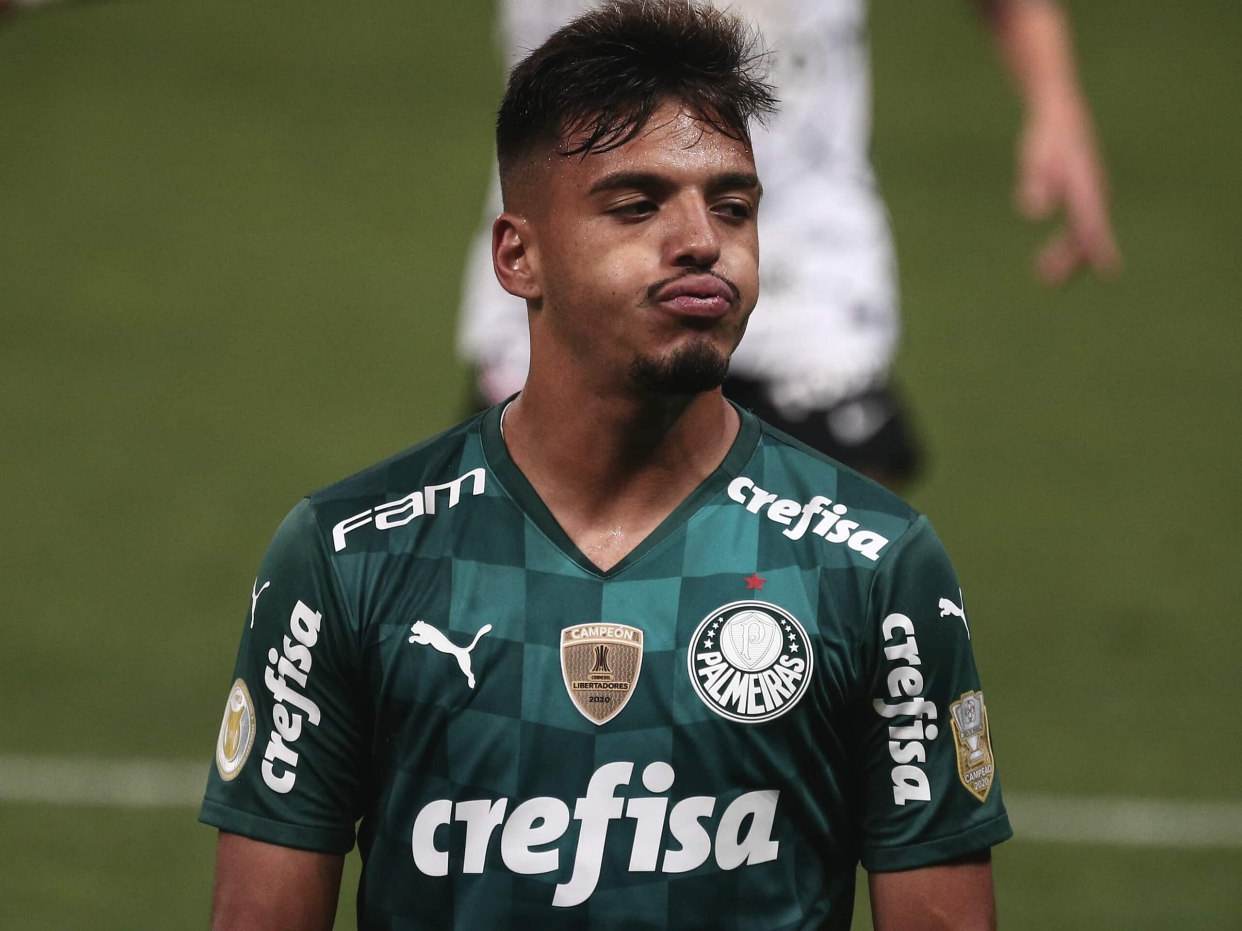 gabriel menino jogador do palmeiras lamenta chance perdida durante partida contra o corinthians 1632612198875 v2 4x3 1 scaled