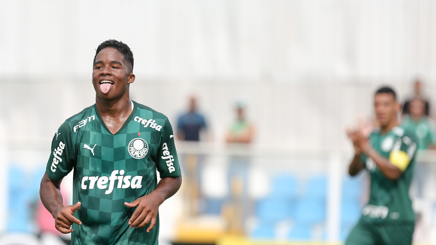 Verdão tem cinco grandes talentos na base e pretende chegar a R$ 1 bilhão com a venda dos jogadores.