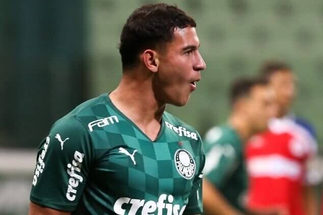 Palmeiras: jogador da base foi convocado para a Seleção do Canadá.