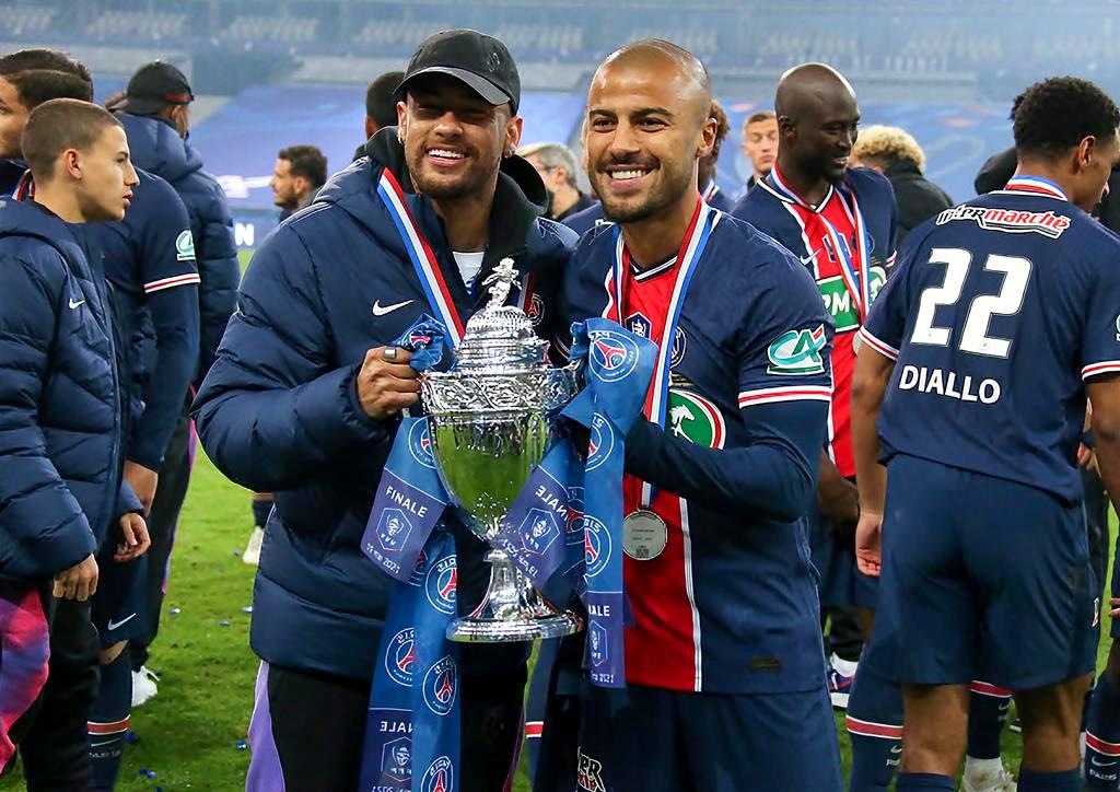 Rafinha, do PSG, foi sugerido como contratação pela torcida do Palmeiras.