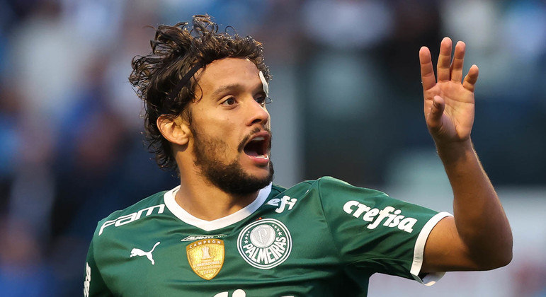 Scarpa não mudará de opinião sobre sonho de jogar no futebol europeu.
