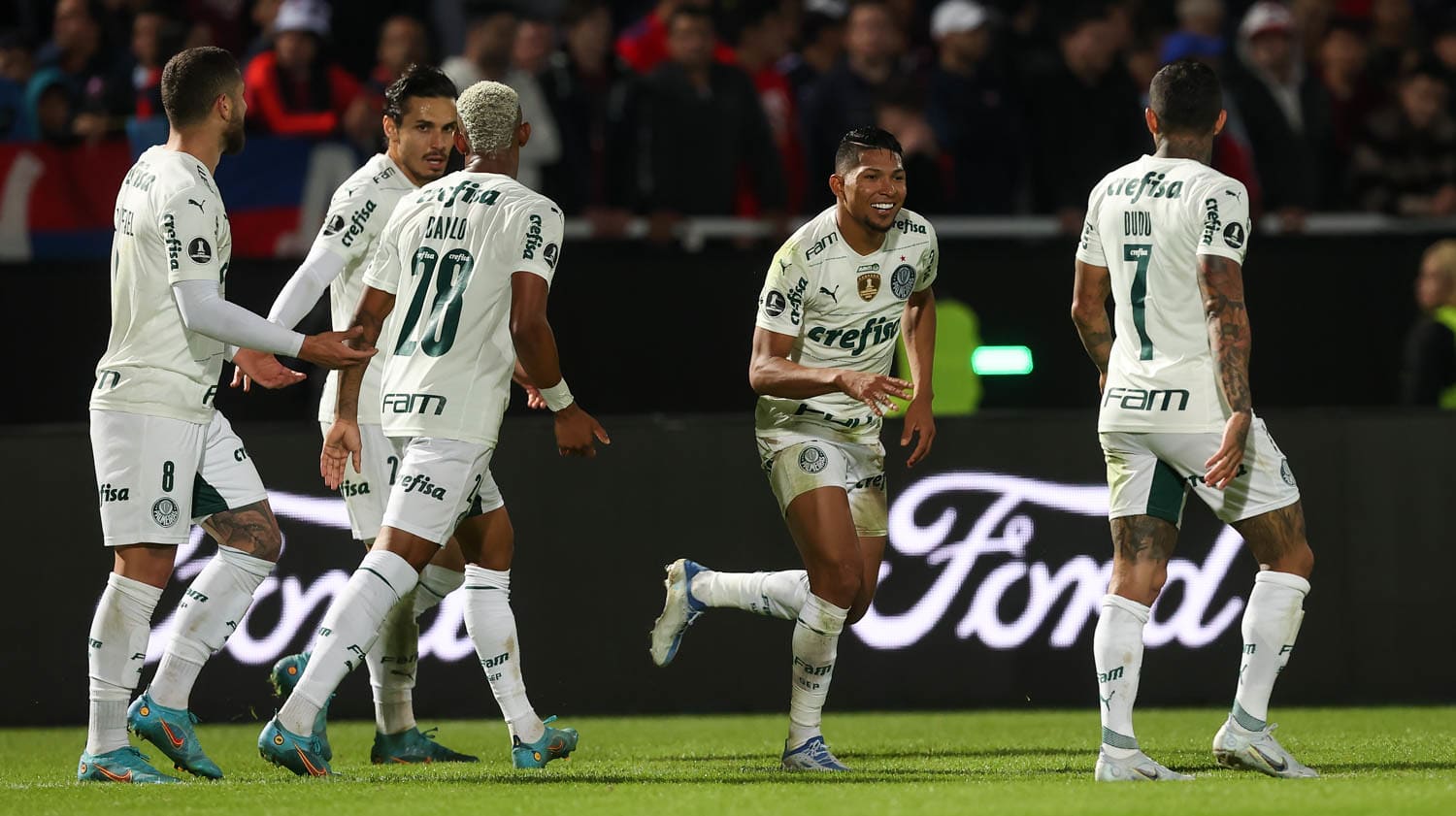 Palmeiras tem ataque forte e alcança marca impressionante na Libertadores.