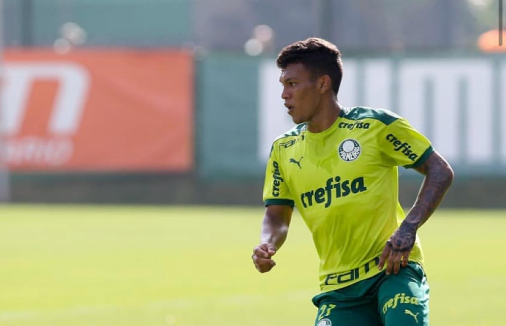 Burrada de jogador do Palmeiras pode atrapalhar sua venda para a Europa 1 Burrada de jogador do Palmeiras pode atrapalhar sua venda para a Europa