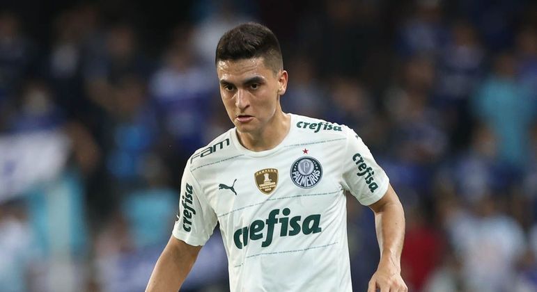 Atuação de jogador do Verdão irrita a torcida e vira assunto nas redes sociais 1 Atuação de jogador do Verdão irrita a torcida e vira assunto nas redes sociais