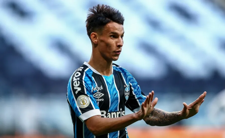 Palmeiras oferece vários jogadores em troca por atacante da Série B 1 Palmeiras oferece vários jogadores em troca por atacante da Série B