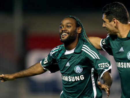 Vagner Love pelo Palmeiras