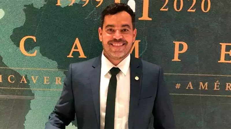 CBF faz proposta estratosférica e tenta prejudicar o Palmeiras 1 CBF quer tirar dirigente do Palmeiras.