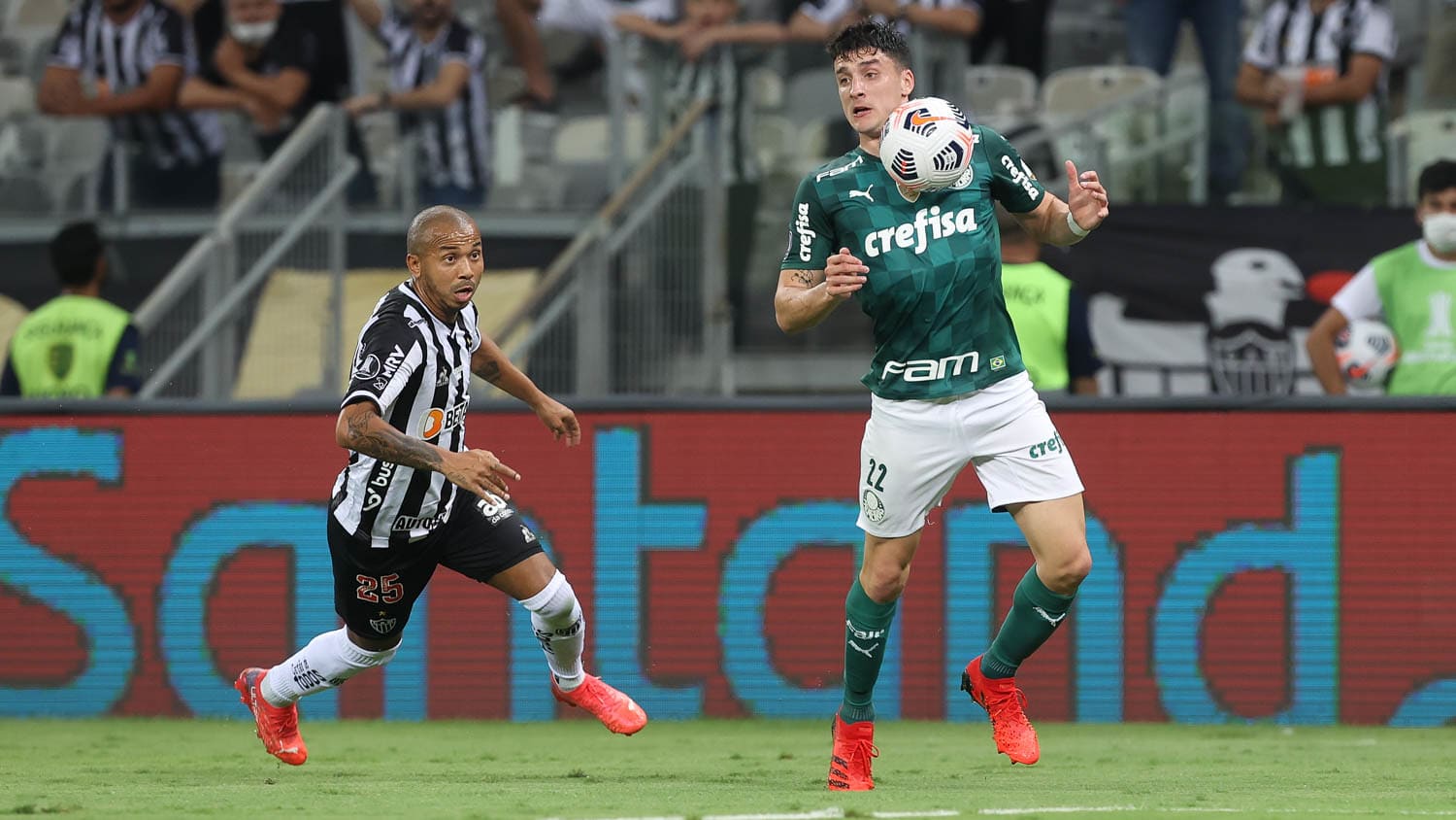 Palmeiras ganhou reforço para duelo contra o Galo.