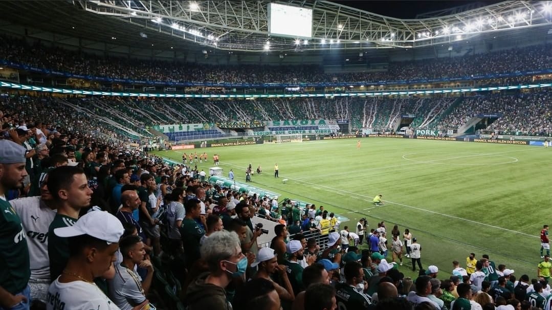 Palmeiras conta com o apoio maciço da torcida em seu retorno ao Allianz Parque