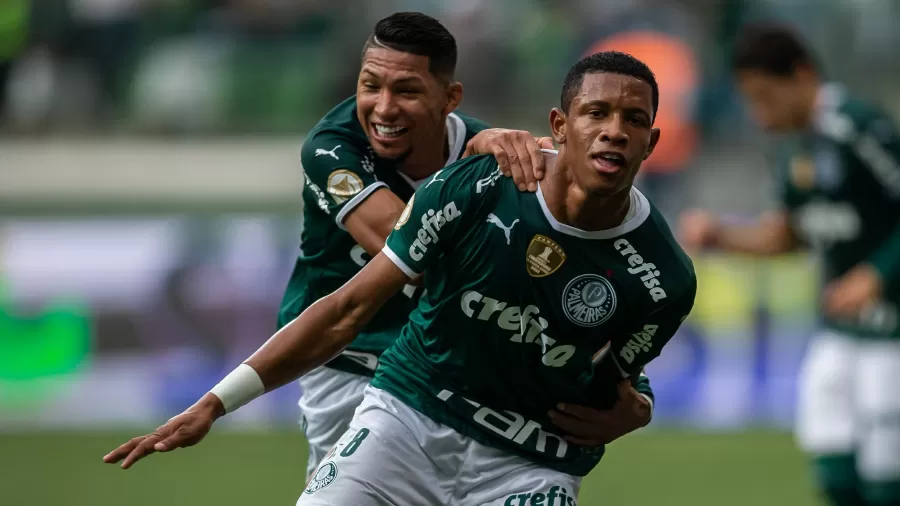 Torcida empolga e revela atleta do Palmeiras que deixaria craque inglês no banco 5 Torcida empolga e revela atleta do Palmeiras que deixaria craque inglês no banco