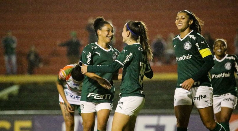 Palmeiras sofre com surto de Covid-19 e tem problemas pra enfrentar o Santos 4 Palmeiras sofre com surto de Covid-19 e tem problemas pra enfrentar o Santos
