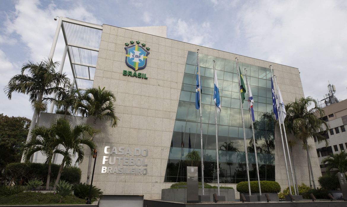 CBF não quer nem saber e deve premiar jogadores do Palmeiras 5 CBF não quer nem saber e deve premiar jogadores do Palmeiras