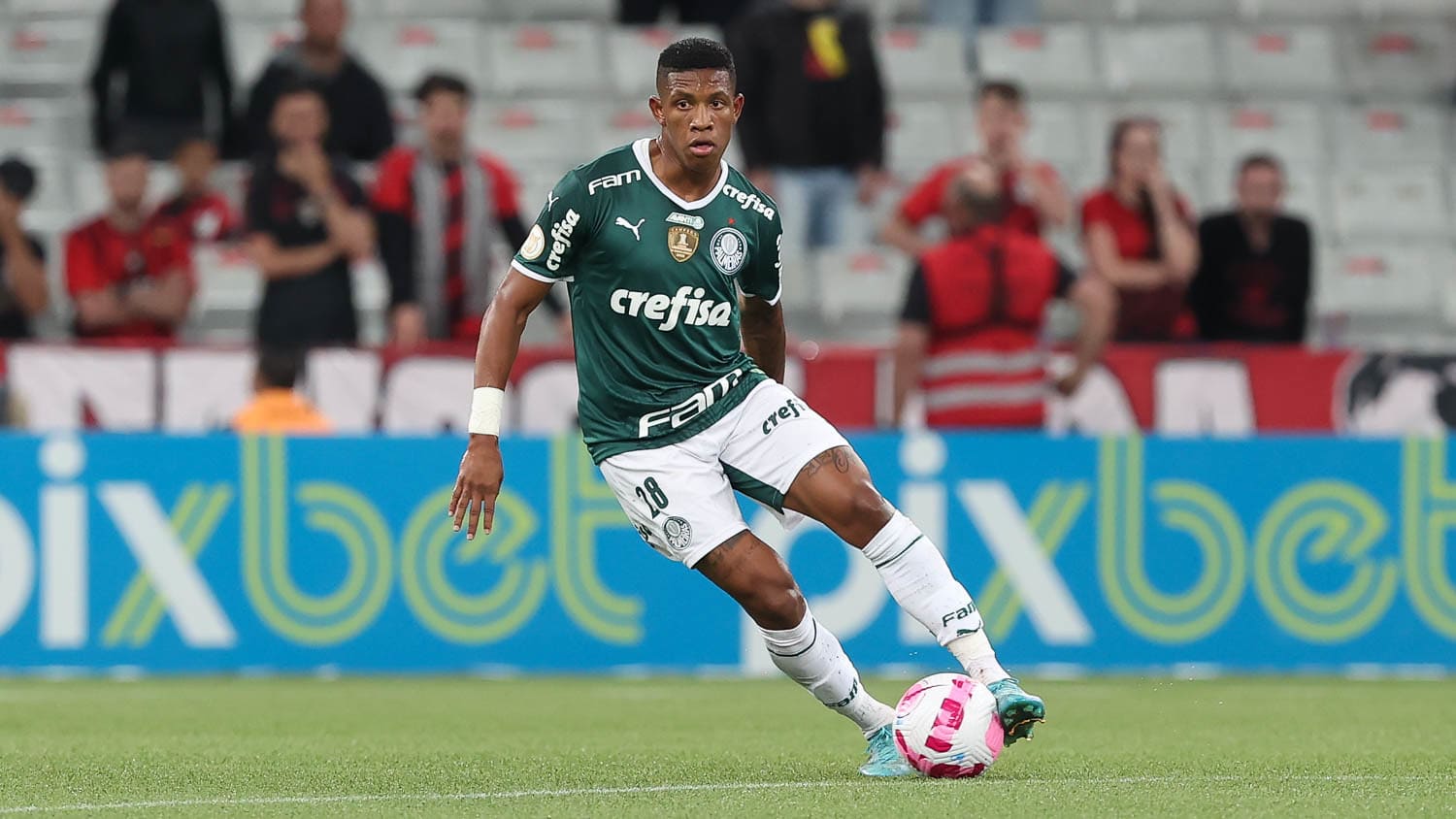 Arsenal pretende contratar jogador do Palmeiras em janeiro 8 Arsenal pretende contratar jogador do Palmeiras em janeiro
