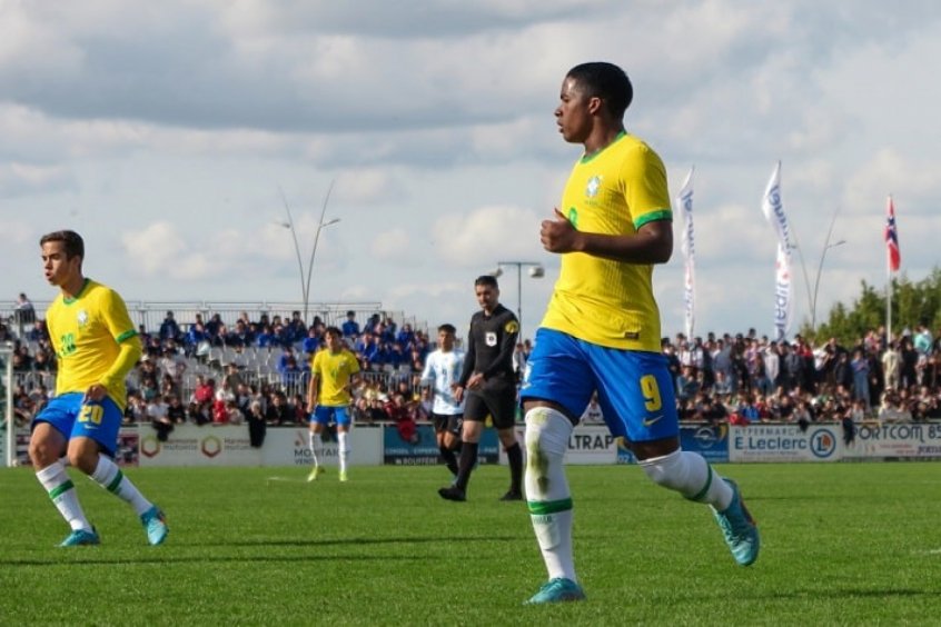 Endrick é ignorado e Seleção Brasileira é convocada com Gabriel Veron