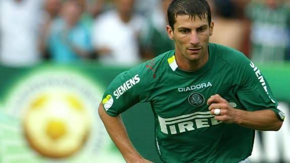 Ex-Palmeiras relata depressão durante carreira: ”Eu não tinha mais vontade” 3 Ex-Palmeiras relata depressão durante carreira: ”Eu não tinha mais vontade”