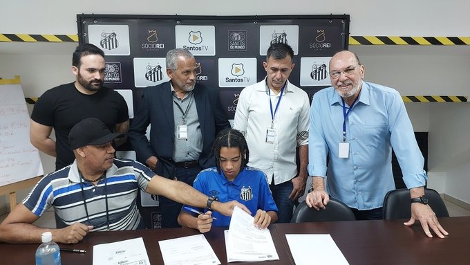 Santos surpreende ao superar o Palmeiras e assinar com jogador 4 Santos surpreende ao superar o Palmeiras e assinar com jogador