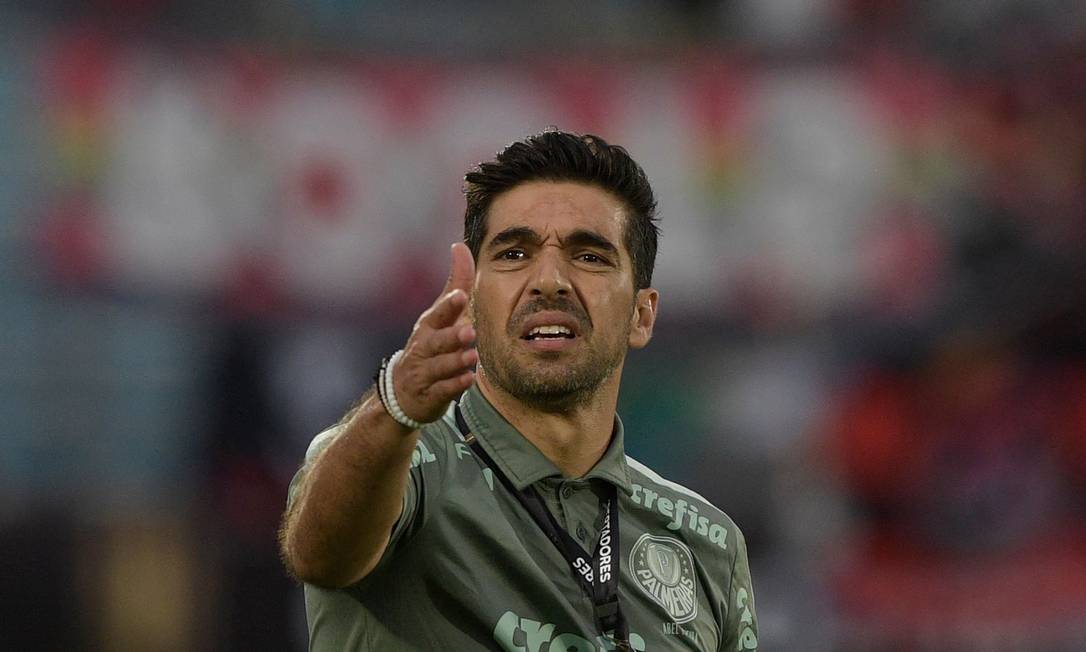 Ficou anos desempregado e decidiu criticar Abel Ferreira 8 Ficou anos desempregado e decidiu criticar Abel Ferreira