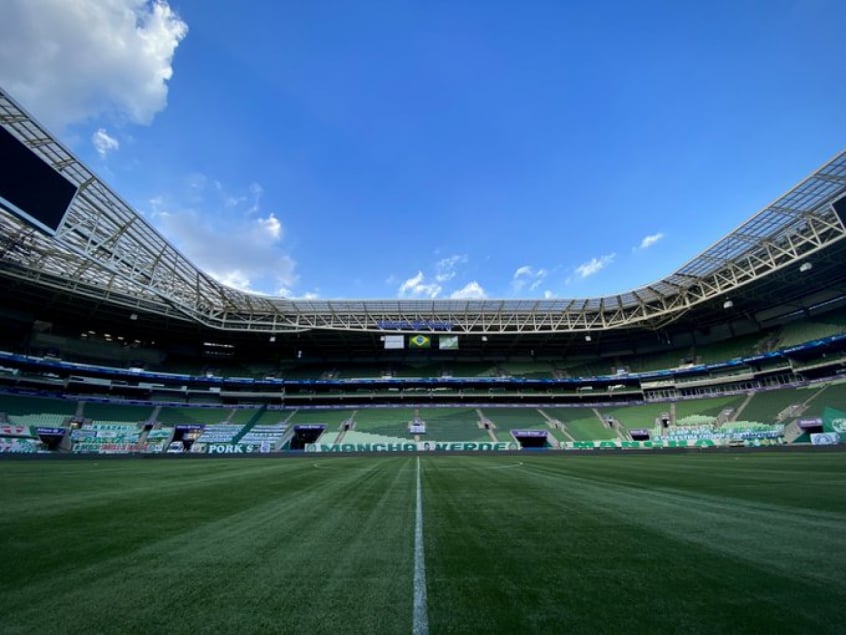 Ex-Flamengo faz lobby pros cariocas darem chapéu em antigo sonho do Palmeiras