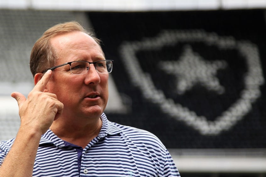 Botafogo pega todos de surpresa e contrata joia do Palmeiras