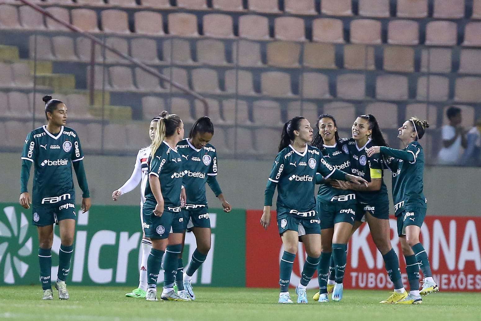 Palmeiras se manifesta sobre acusação de assédio na equipe feminina 1 Palmeiras se manifesta sobre acusação de assédio na equipe feminina