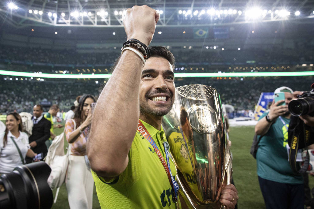 Abel Ferreira quebra mais uma marca pelo Palmeiras.