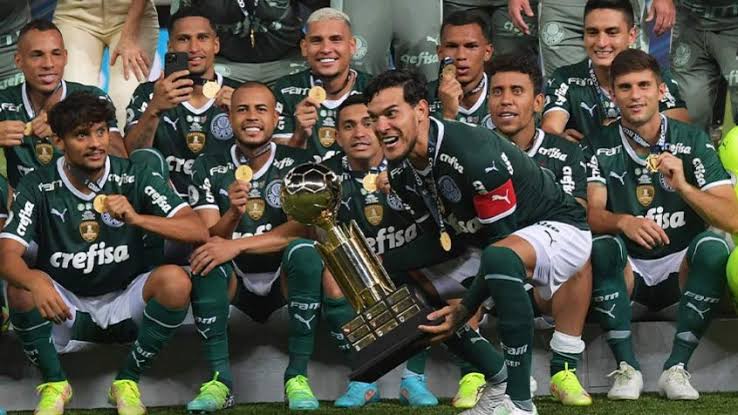 Bomba: titular do Palmeiras pode estar de saída do time