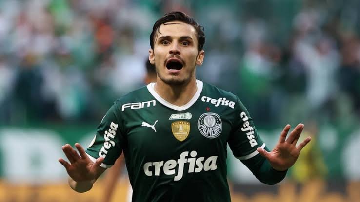 Puskas? Raphael Veiga marca um golaço para o Palmeiras 1 Puskas? Raphael Veiga marca um golaço para o Palmeiras