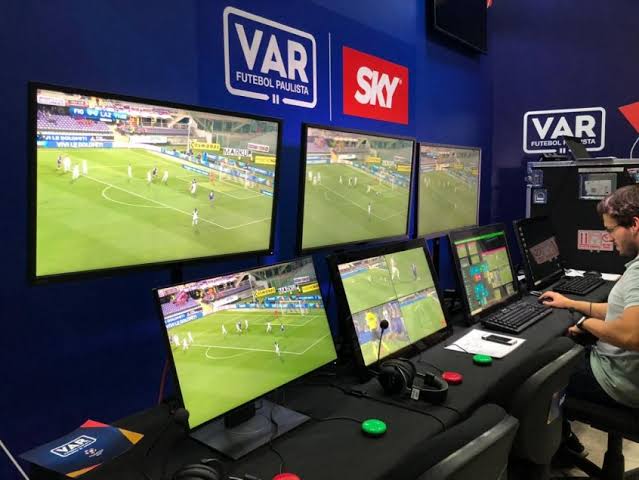 VAR anulou gol que daria vitória do Palmeiras no Choque-Rei
