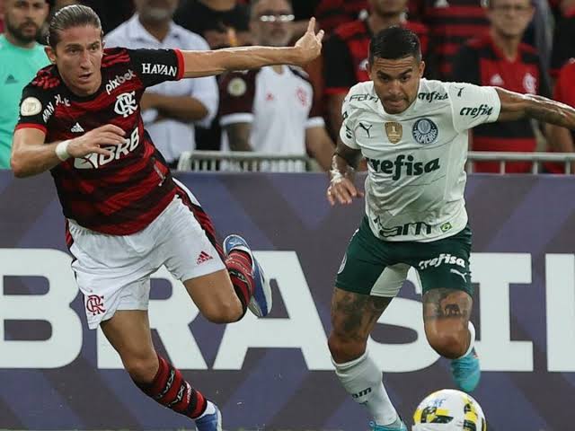 Flamengo vive dúvida e Palmeiras pode se dar bem na final