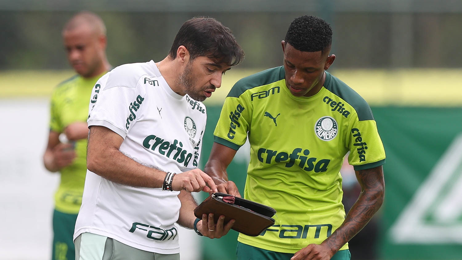 Abel Ferreira define 3 opções para substituir Danilo