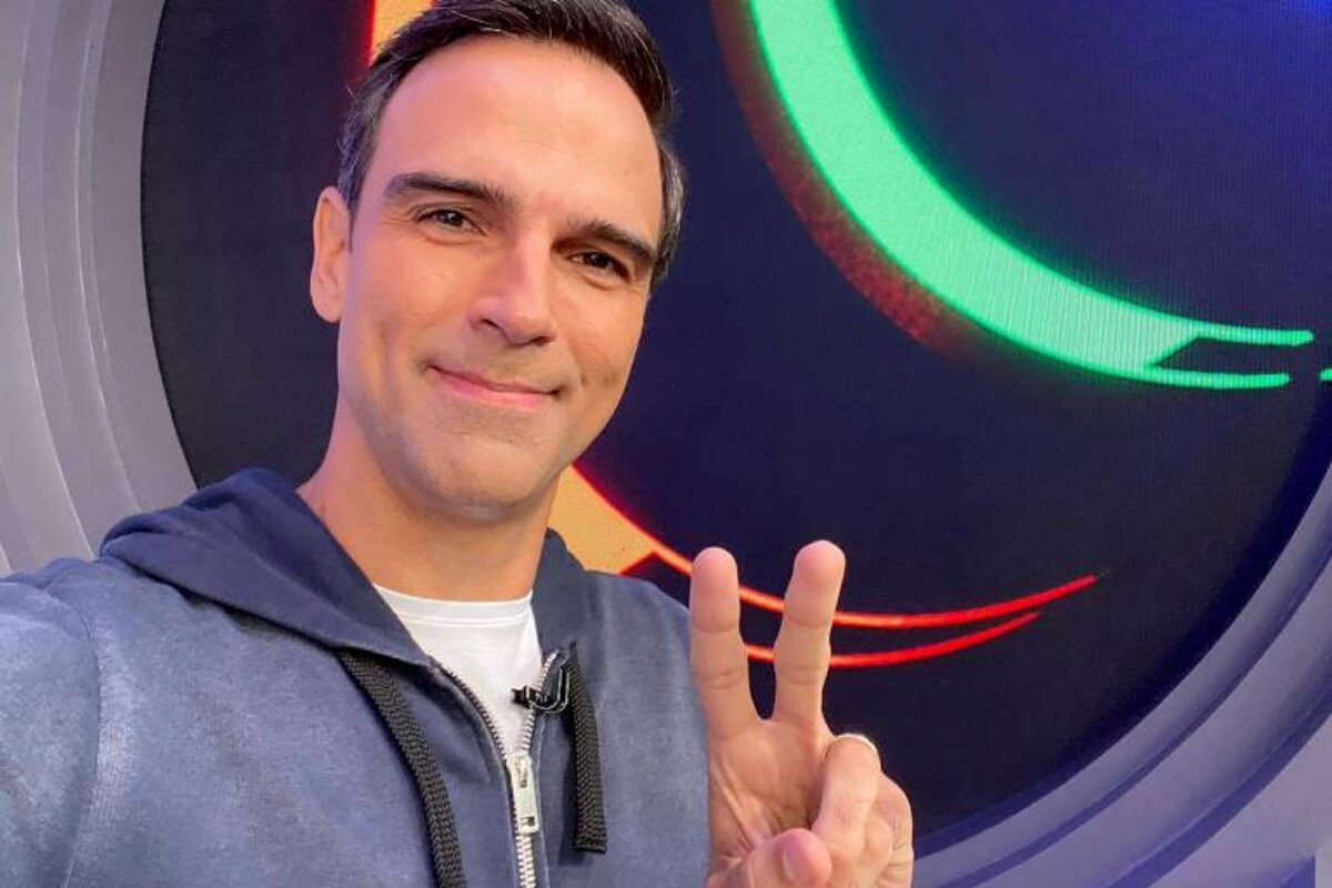 Tadeu Schmidt do BBB 23 ganha salário parecido com astro do Palmeiras