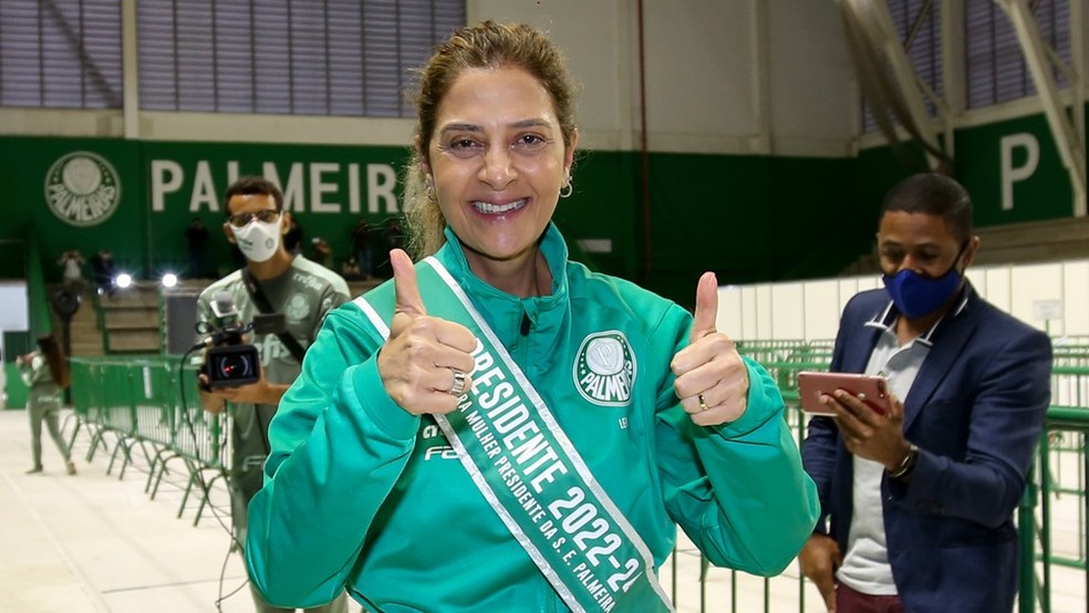 Leila Pereira afirma que Palmeiras tem o melhor diretor de futebol do Brasil.