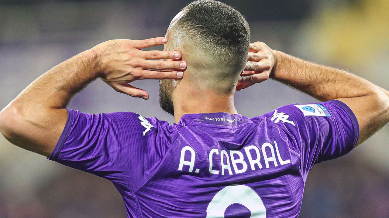 Arthur Cabral honra o Verdão e arrebenta em campeonato da Uefa 6 Arthur Cabral honra o Verdão e arrebenta em campeonato da Uefa