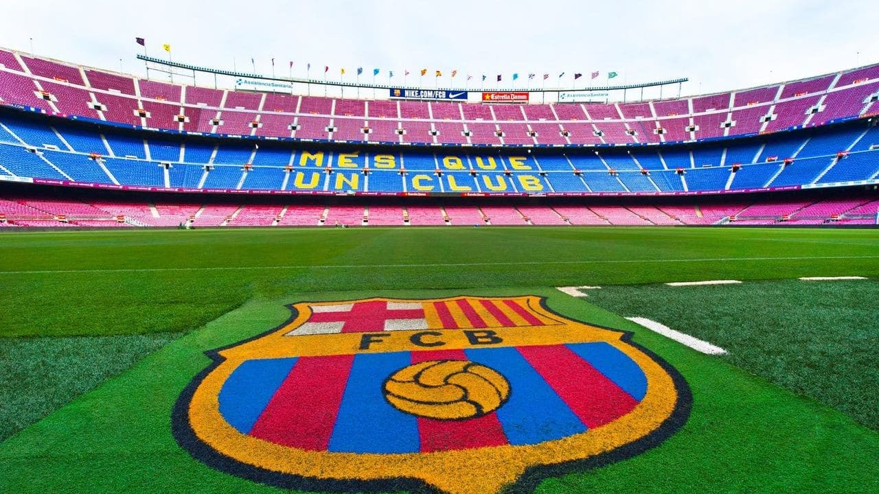 Barcelona aparece do nada e vira favorito a levar jogador do Palmeiras
