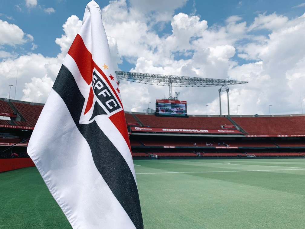 São Paulo não tem piedade e manda ídolo do clube pra rua