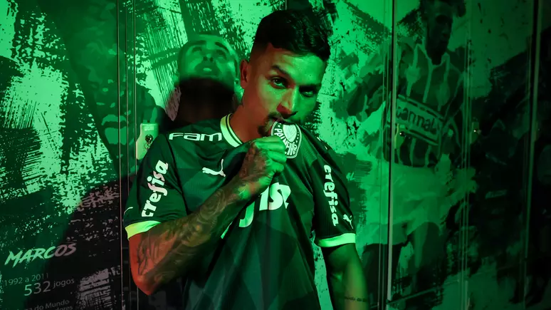 Palmeiras anuncia o retorno de Artur; confira seu salário