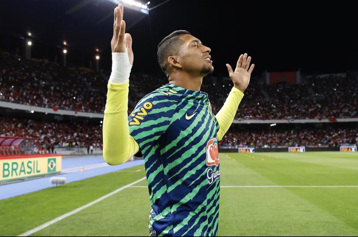 Rony compara Palmeiras à seleção brasileira
