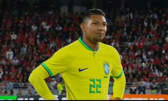 Trio do Palmeiras não impede derrota frustrante da seleção   