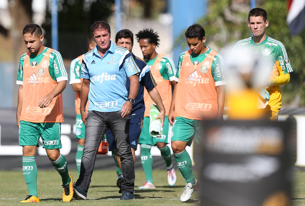 Palmeiras poderá se vingar de derrota histórica.