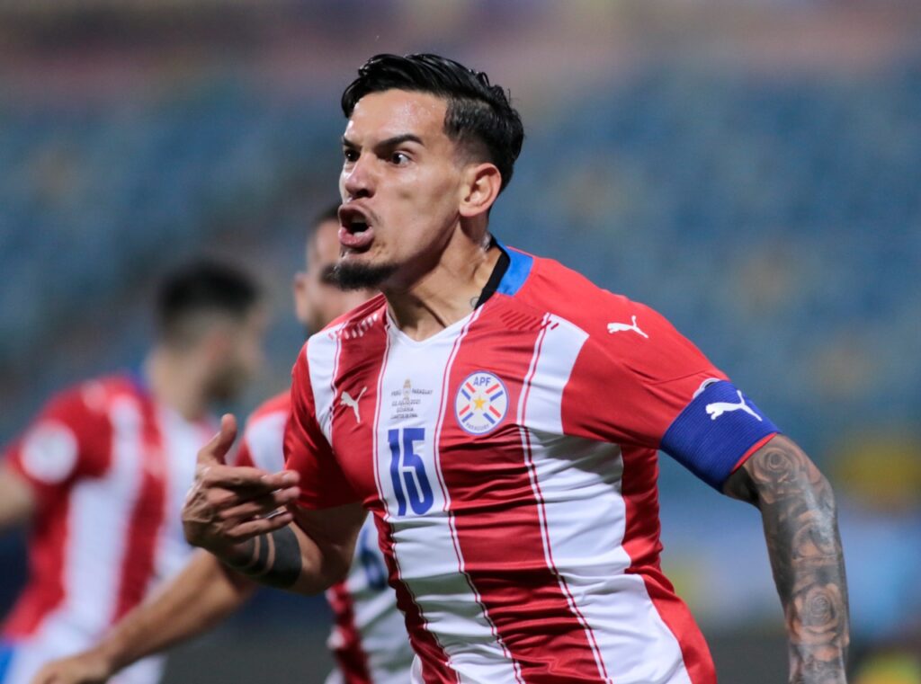 Palmeiras vai ter que pagar R$ 60 milhões para contratar parça de Gustavo Gómez