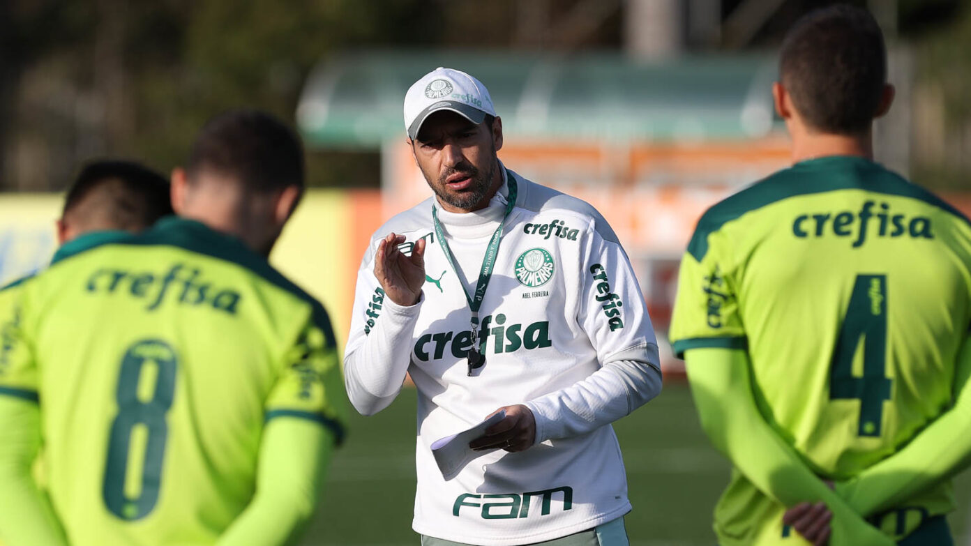 Qual a provável escalação do Palmeiras contra o Corinthians? 1 Qual a provável escalação do Palmeiras contra o Corinthians?