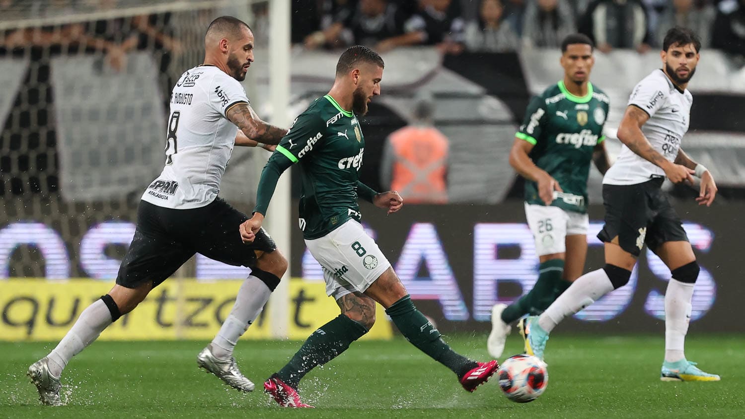 Como assistir ao vivo Palmeiras x Corinthians pelo Brasileirão 2023?