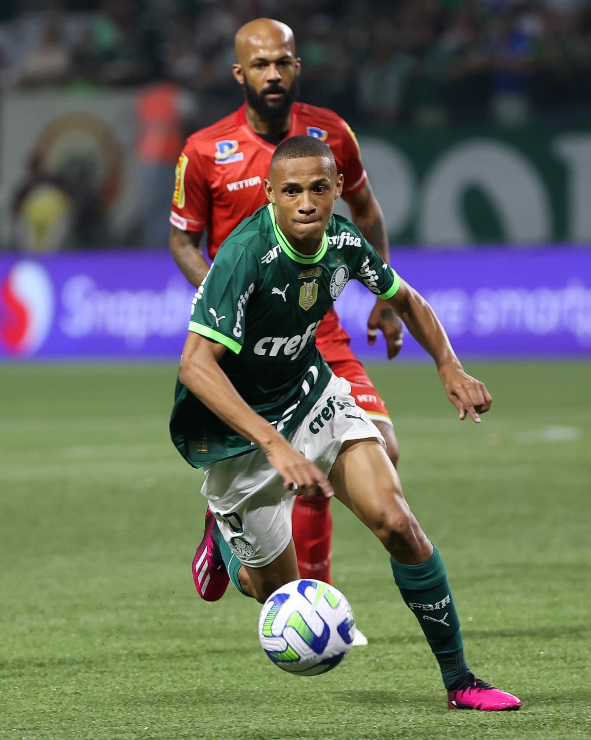 Jhon Jhon determina o que precisa fazer para ganhar espaço no Palmeiras