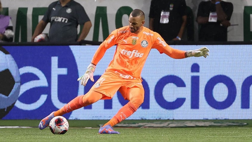 Idade chega para Weverton e substituto já entra na mira do Palmeiras