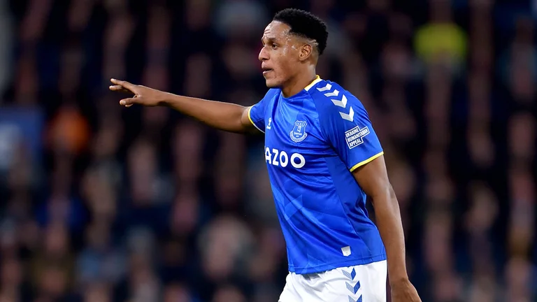 Yerry Mina poderá voltar ao Palmeiras em breve.