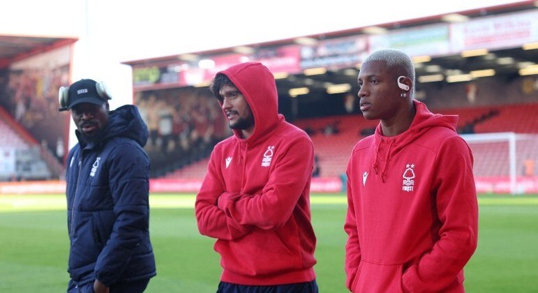 Danilo e Gustavo Scarpa no Nottingham Forest.