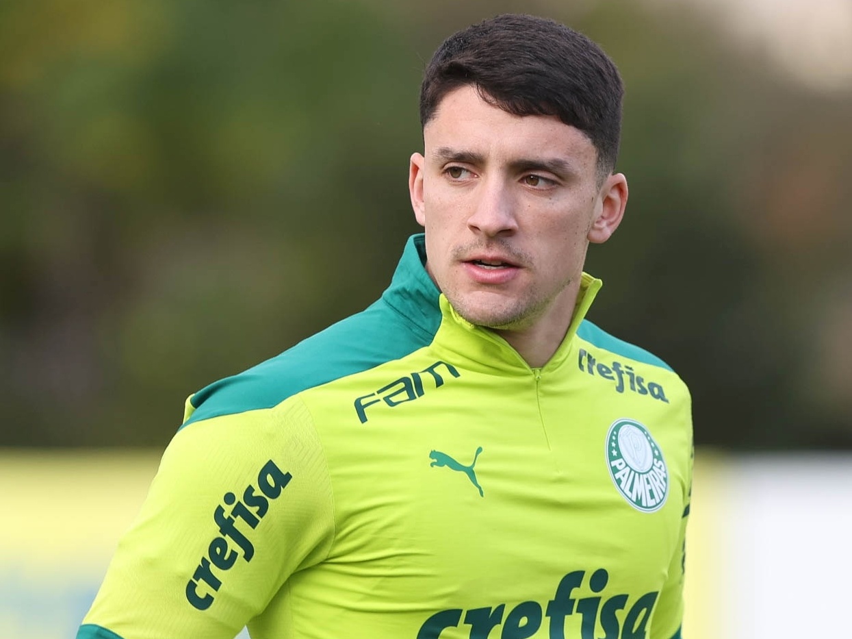 Lateral-esquerdo-Piquerez-Palmeiras-