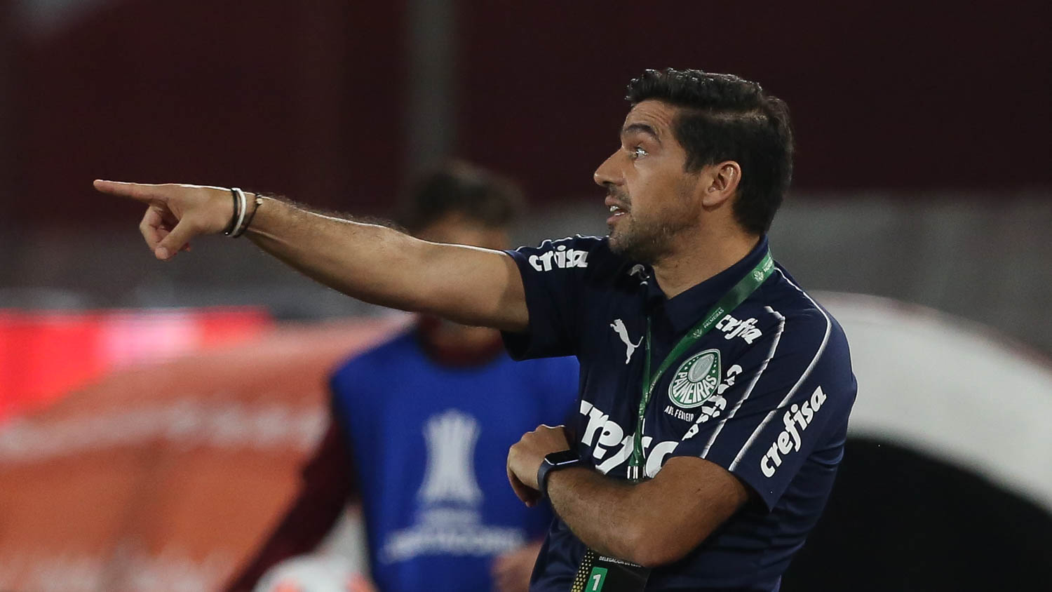 Abel Ferreira veta saída de jogadores do Palmeiras.