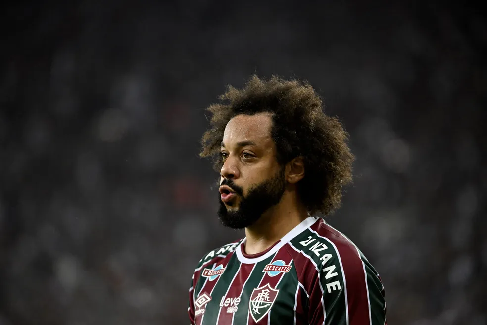 Jogador vendido pelo Palmeiras quebrou a perna como em lance de Marcelo 1 Jogador vendido pelo Palmeiras quebrou a perna como em lance de Marcelo